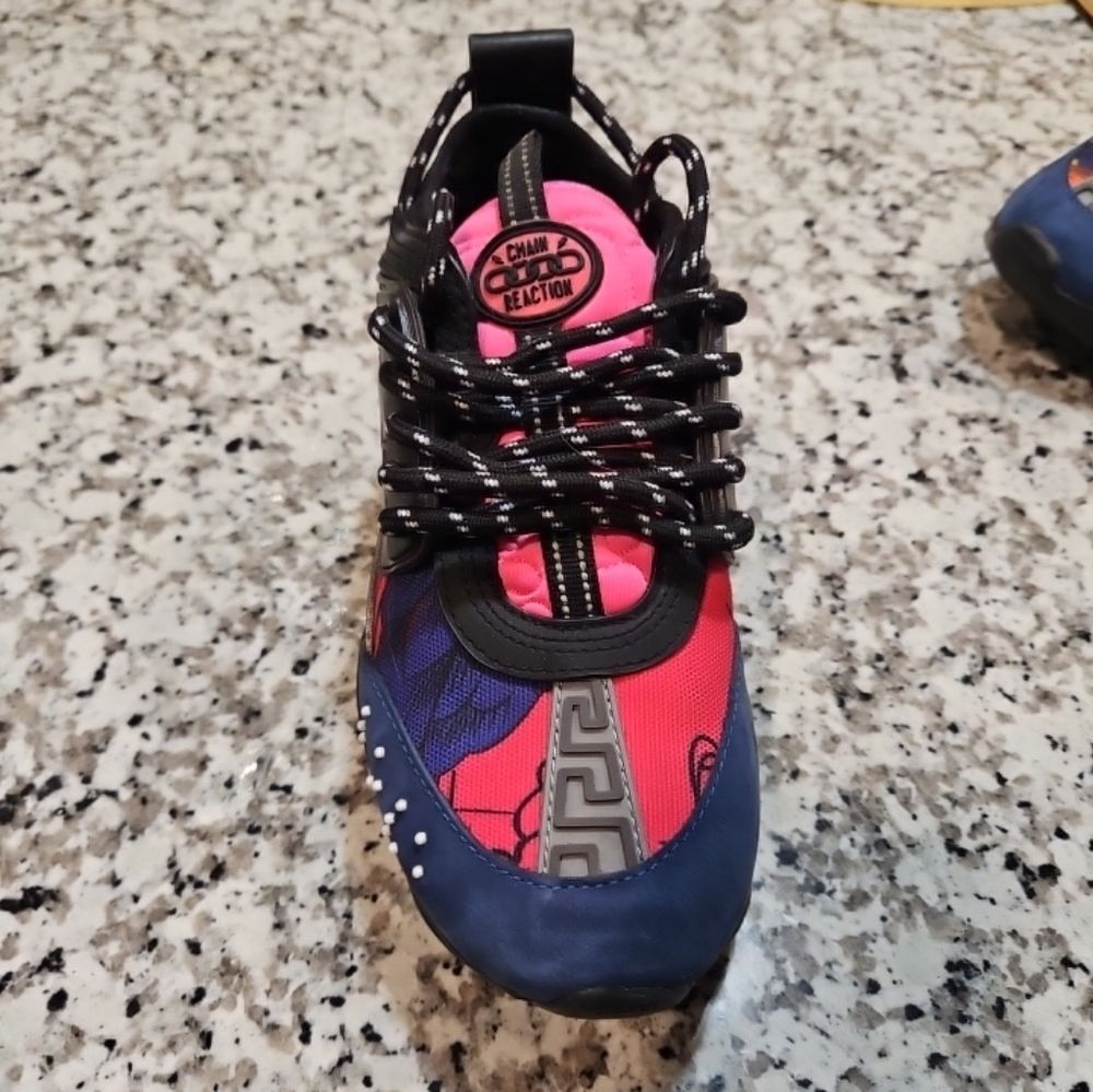 Versace Chain Reaction - Picture 4 of 7